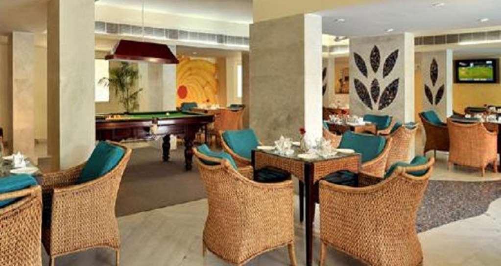 Best Western Resort Country Club Gurgaon Restaurant photo
